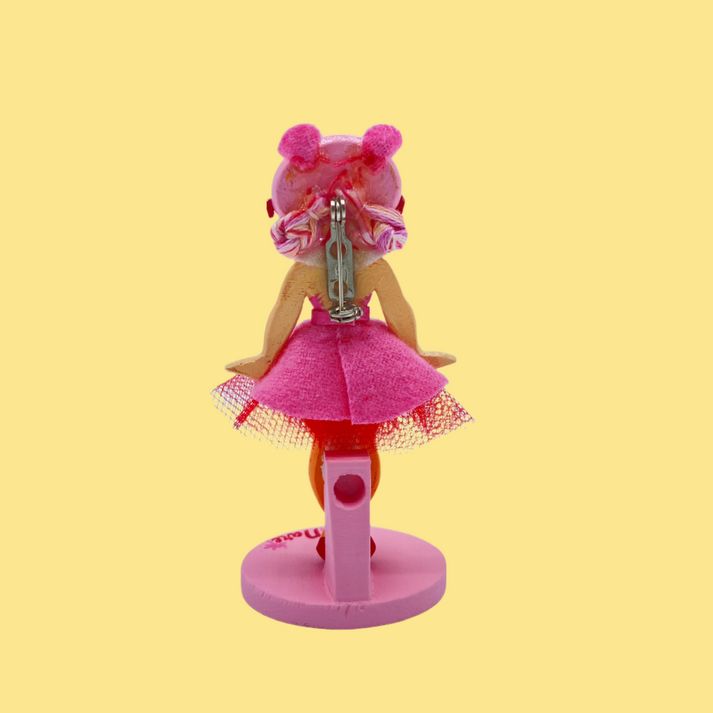 Lisa Penney - Nare - Resin Sculpture - Original Artwork - Gloomy Bear Exhibition